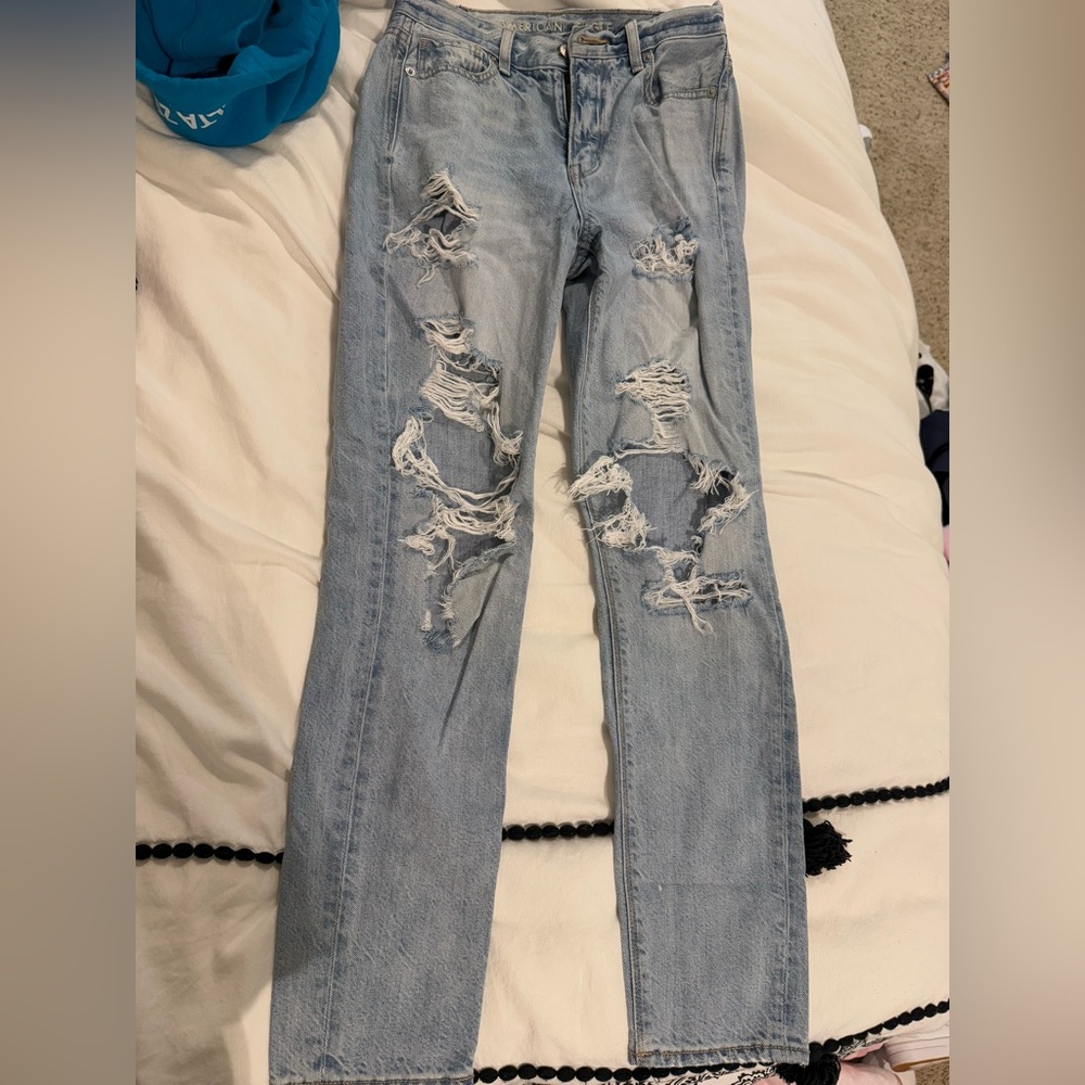 American eagle mom jeans